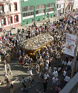 Tiki Bar - Bay to Breakers